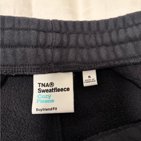 TNA Aritiza Cozy Fleece Sweatpants in Black size small - Picture 3 of 3